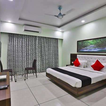 Hotel Shivam Диу Екстериор снимка